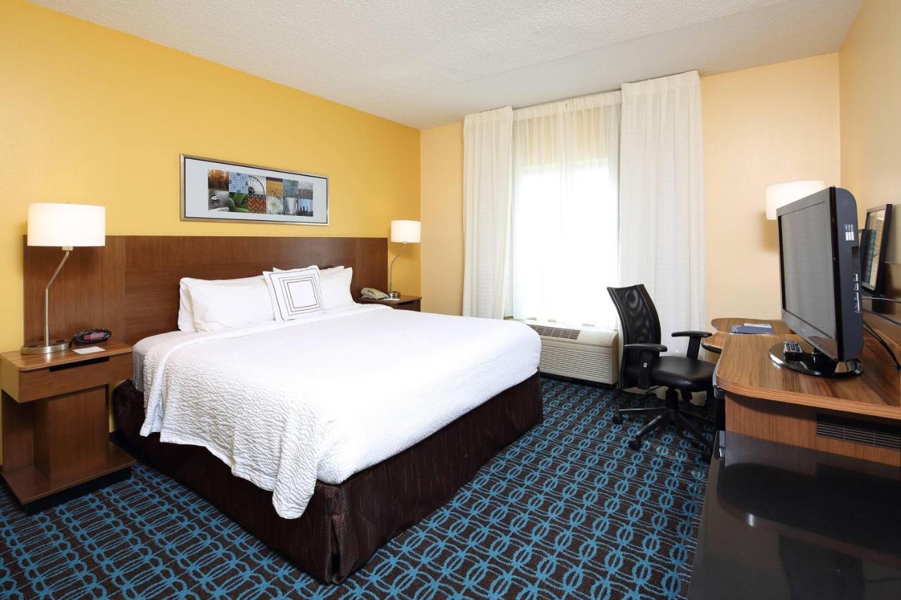 Fairfield Inn & Suites By Marriott Newark Liberty International Airport Exterior photo