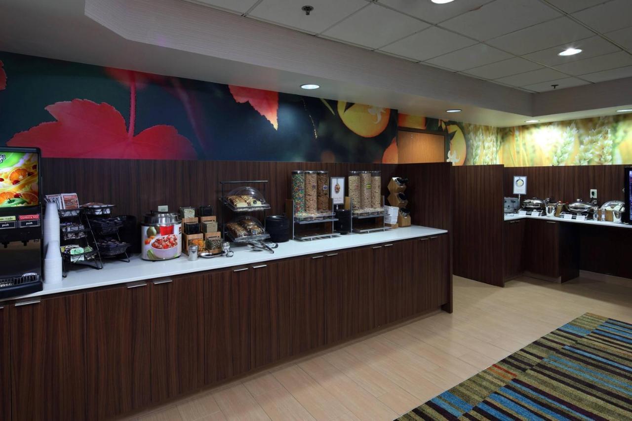 Fairfield Inn & Suites By Marriott Newark Liberty International Airport Exterior photo