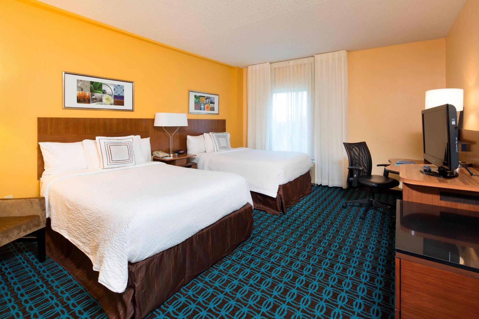 Fairfield Inn & Suites By Marriott Newark Liberty International Airport Exterior photo